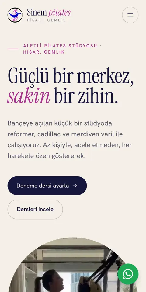 Sinem Pilates sitesinin telefondaki ilk ekranı